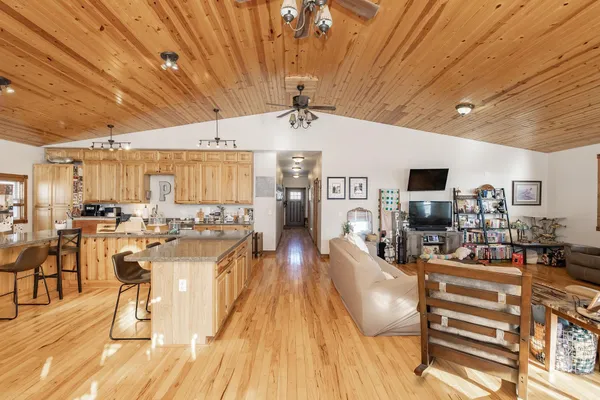 $184,900 | 605 Ingalls Avenue, Hope, ND 58046