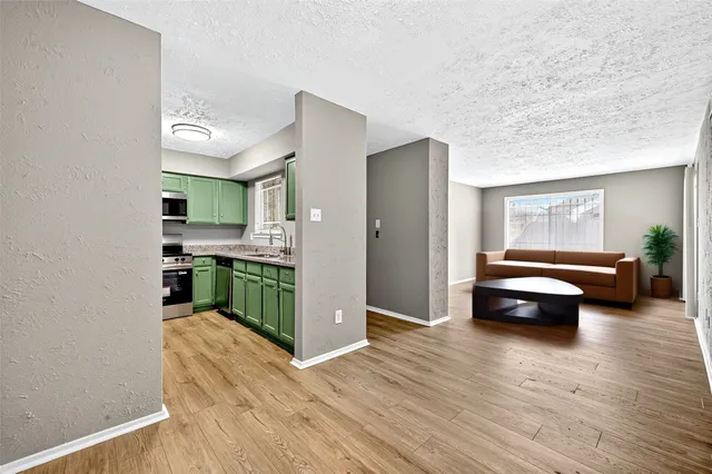 $75,000 | 7313 Gulf Freeway, Unit 814, Houston, TX 77017