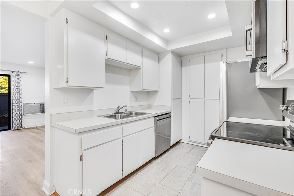 25611 Quail, Unit 83 Dana Point, CA 92629 - Photo 12 of 29 Proof that good kitchens don’t waste steps.