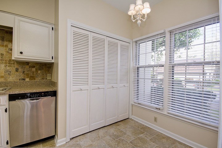 4505 Harding Pike, Unit 106 Nashville, TN 37205 - Photo 11 of 22 a view of an empty room with a window