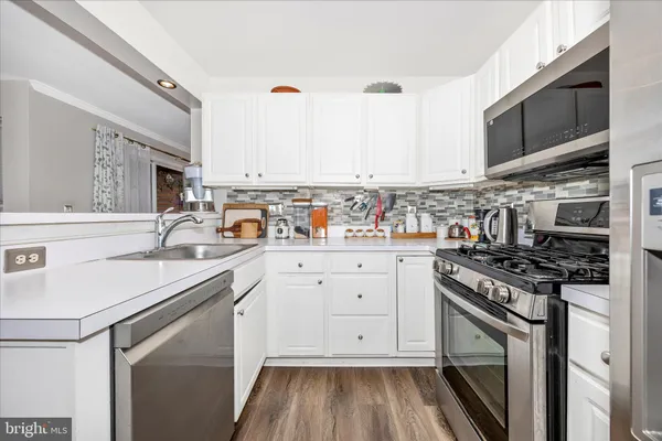 $390,000 | 125 Timberbrook Lane, Unit 102, Gaithersburg, MD 20878
