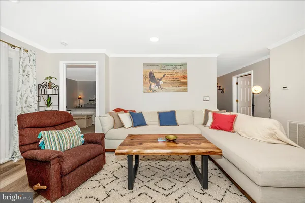 $390,000 | 125 Timberbrook Lane, Unit 102, Gaithersburg, MD 20878