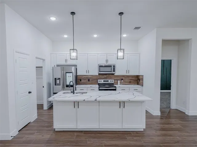 $359,000 | 4507 Metropolitan Avenue, Dallas, TX 75210