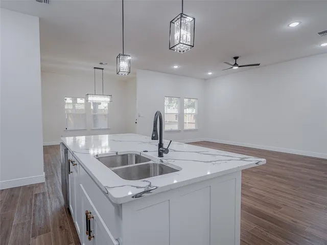 $359,000 | 4507 Metropolitan Avenue, Dallas, TX 75210