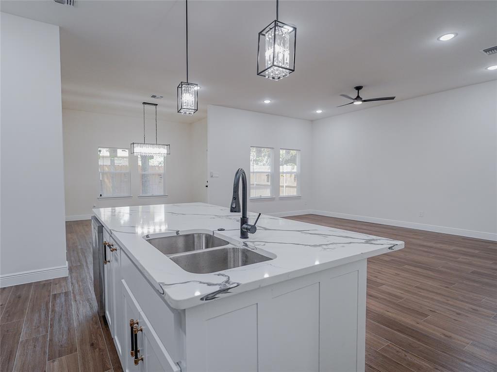 4507 Metropolitan Avenue Dallas, TX 75210 - Photo 13 of 25