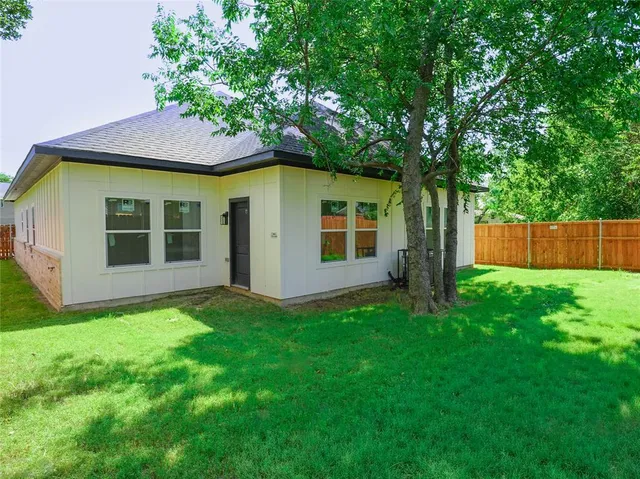$359,000 | 4507 Metropolitan Avenue, Dallas, TX 75210