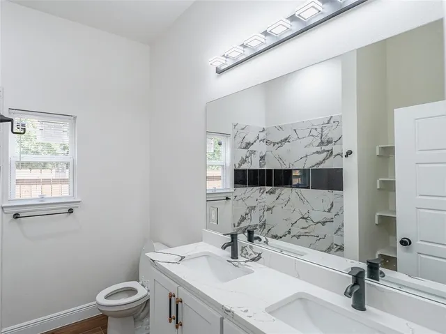 $359,000 | 4507 Metropolitan Avenue, Dallas, TX 75210