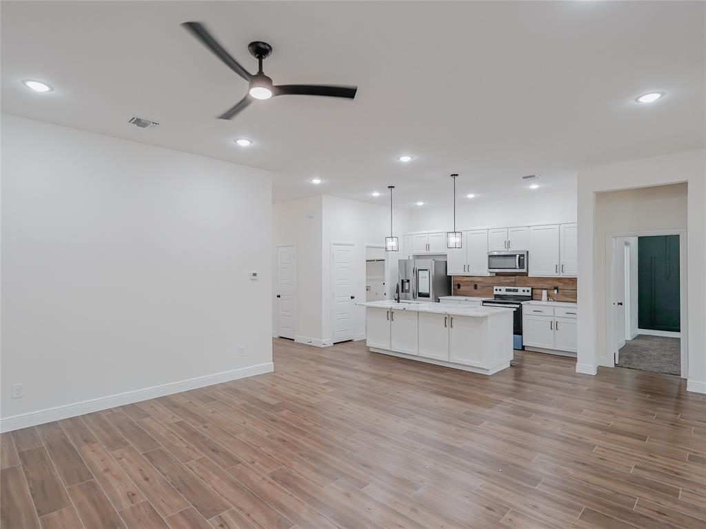 4507 Metropolitan Avenue Dallas, TX 75210 - Photo 10 of 25