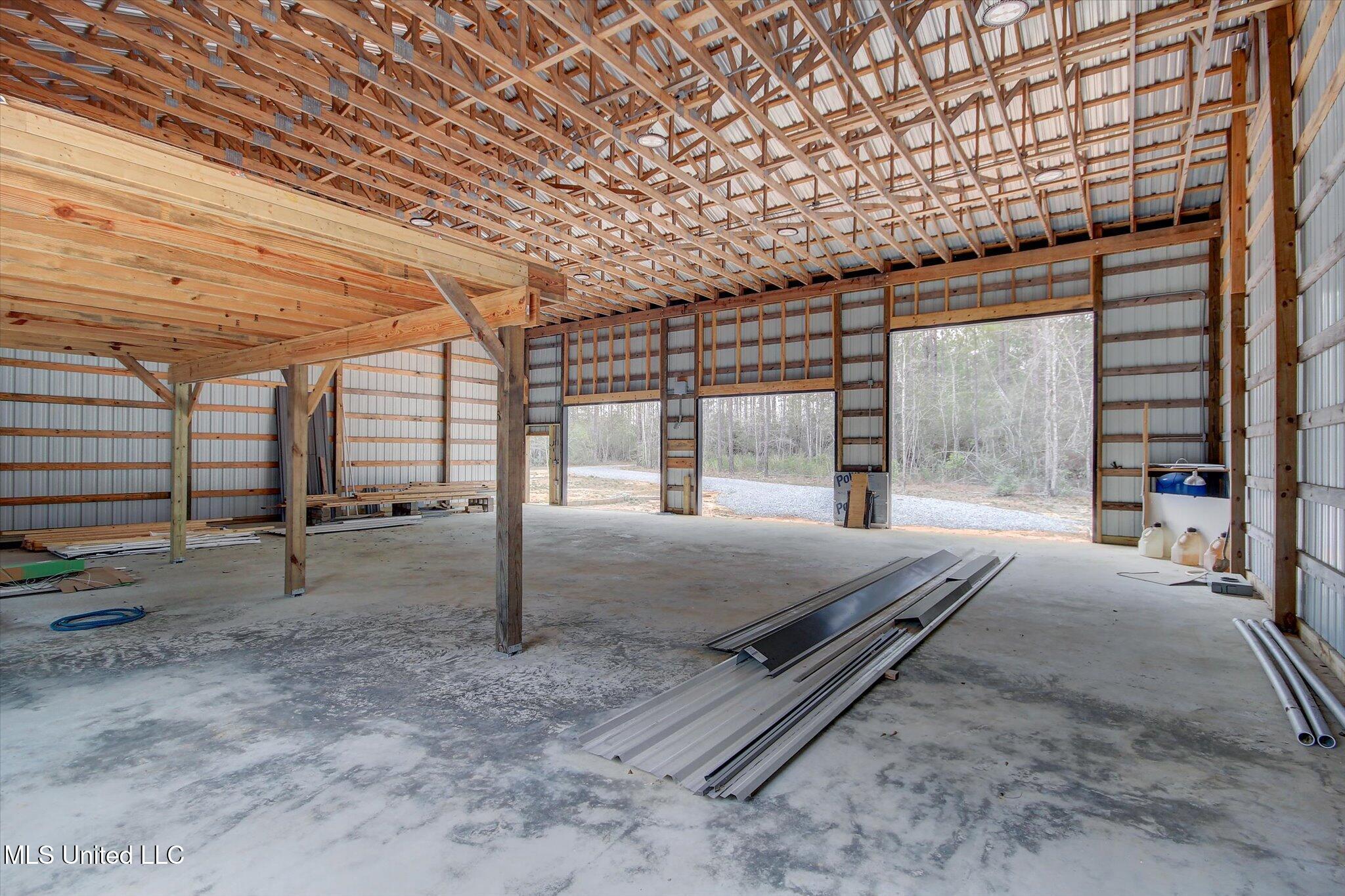 22445 Road 374 Kiln, MS 39556 - Photo 12 of 28 08-Barn