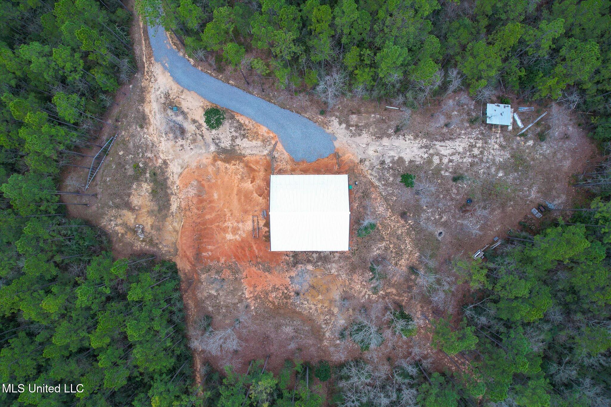 22445 Road 374 Kiln, MS 39556 - Photo 5 of 28 04-Barn