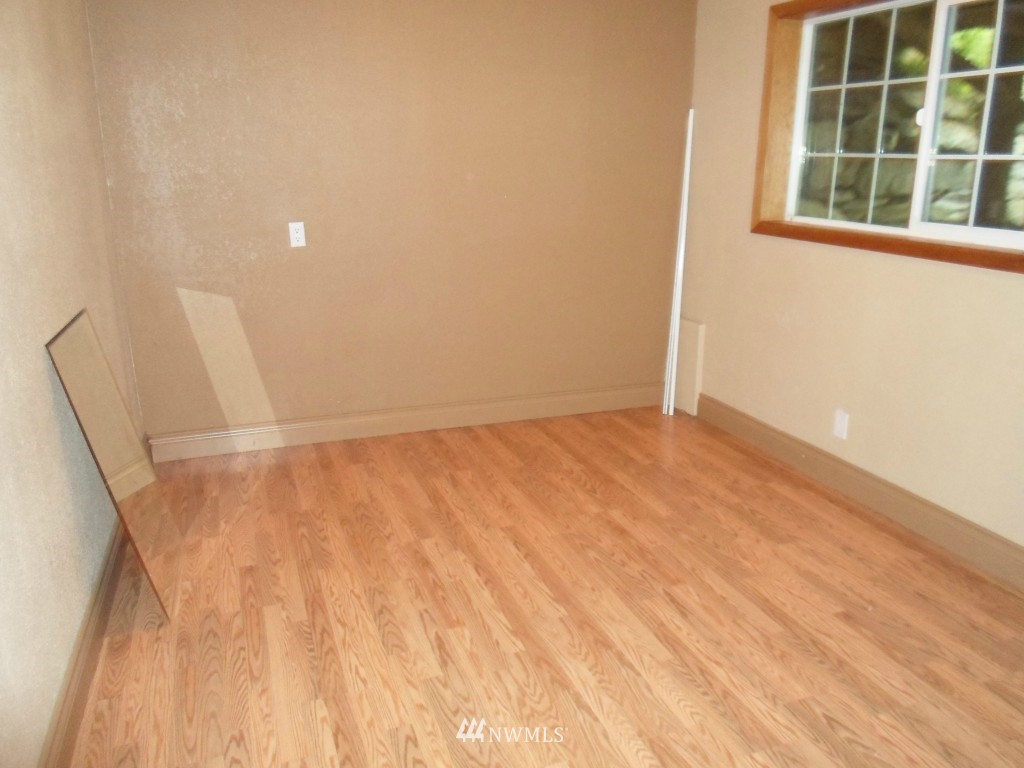 4416 Park Road Sedro-Woolley, WA 98284 - Photo 8 of 14 Gallery Image 8