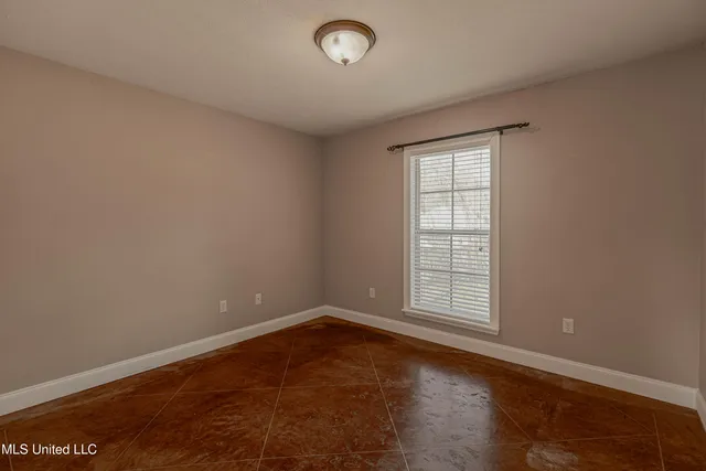 $2,150 | 137 Harvey Circle, Canton, MS 39046