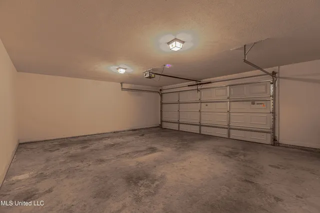 $2,150 | 137 Harvey Circle, Canton, MS 39046