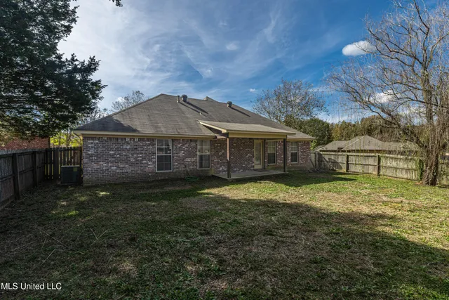 $2,150 | 137 Harvey Circle, Canton, MS 39046