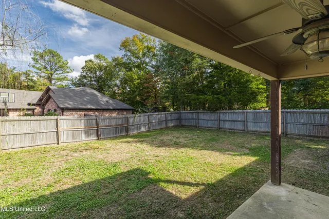 $2,150 | 137 Harvey Circle, Canton, MS 39046