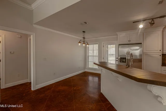 $2,150 | 137 Harvey Circle, Canton, MS 39046