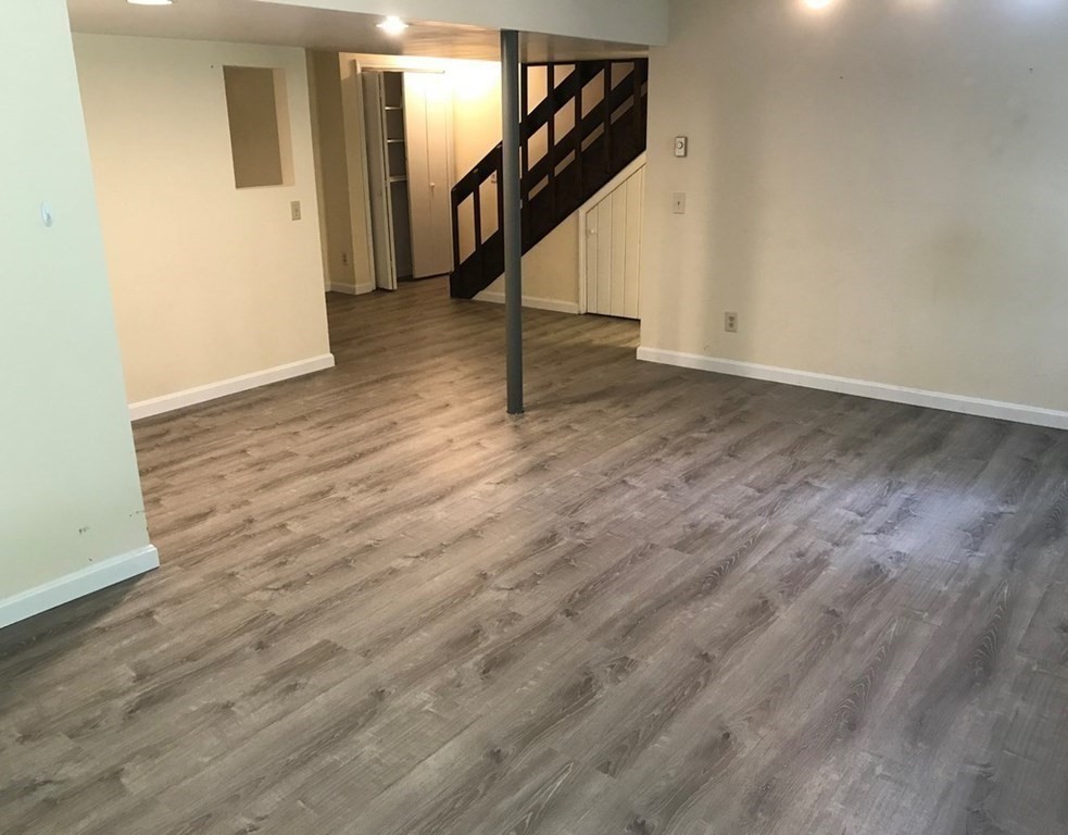 116 Russet Lane, Unit 116 Boxborough, MA 01719 - Photo 19 of 22 a view of an entryway