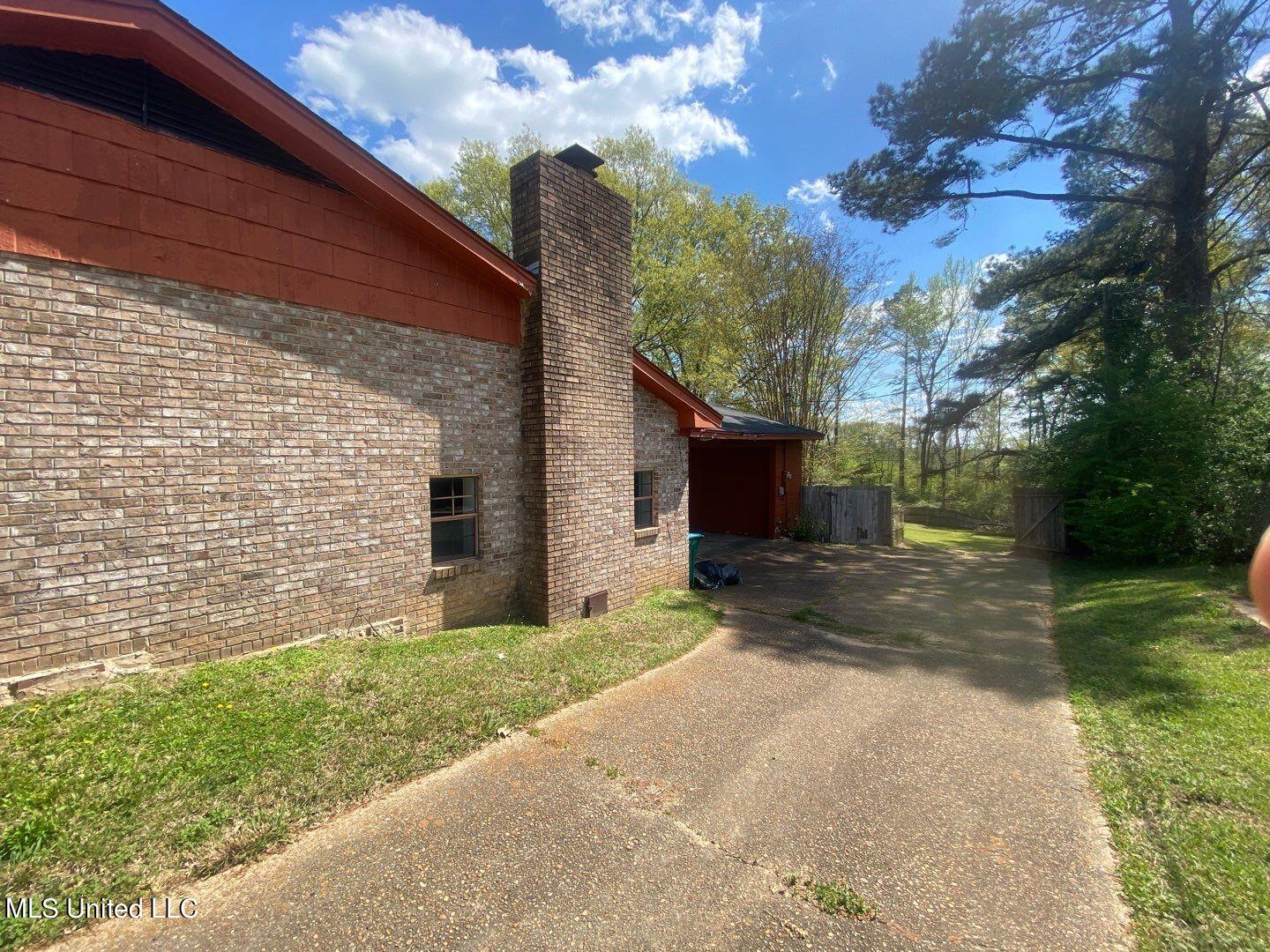 6529 Bounds Road Meridian, MS 39307 - Photo 26 of 30 38-Mar 30 2024 02_09pm-XcWg