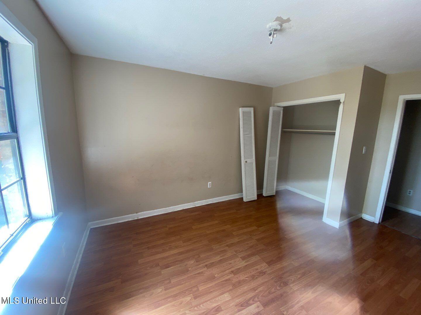 6529 Bounds Road Meridian, MS 39307 - Photo 9 of 30 264-Mar 30 2024 02_25pm-dptZ