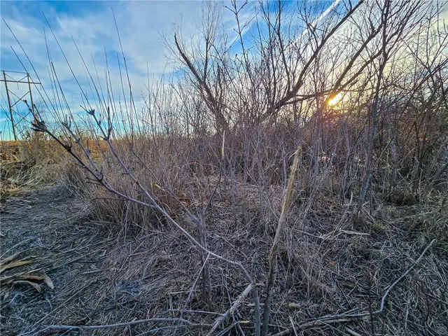 $599,500 | 13013 Bradford Road, Harveyville, KS 66431