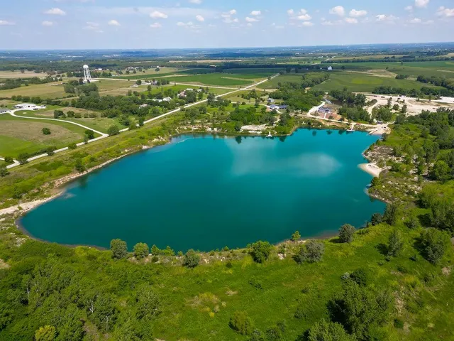 $750,000 | 6 Block Road, Paola, KS 66071