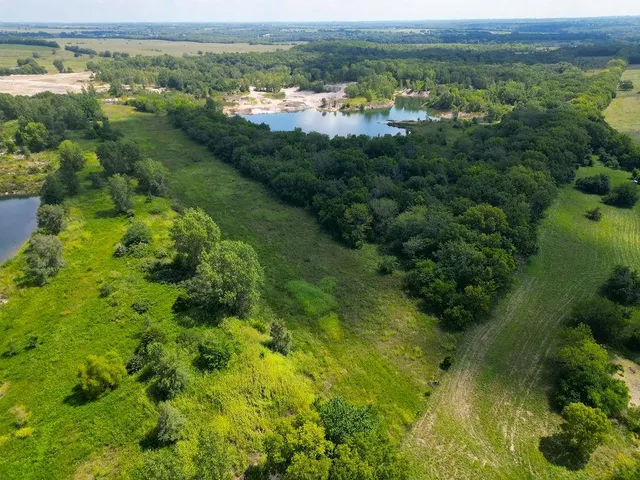 $750,000 | 6 Block Road, Paola, KS 66071