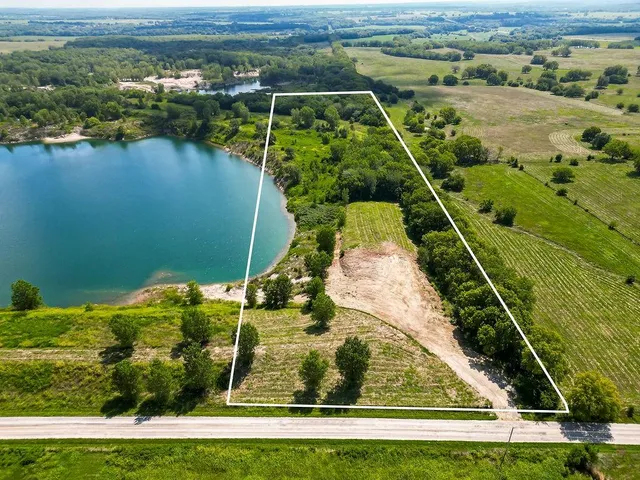 $750,000 | 6 Block Road, Paola, KS 66071