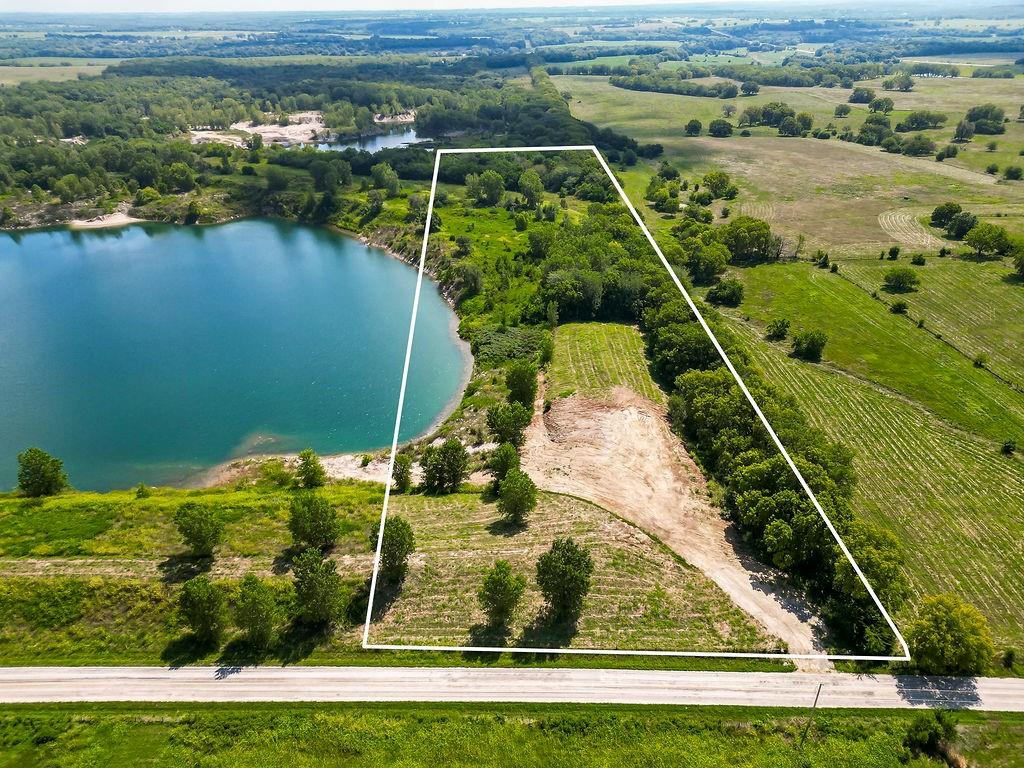 6 Block Road Paola, KS 66071 - Photo 3 of 22