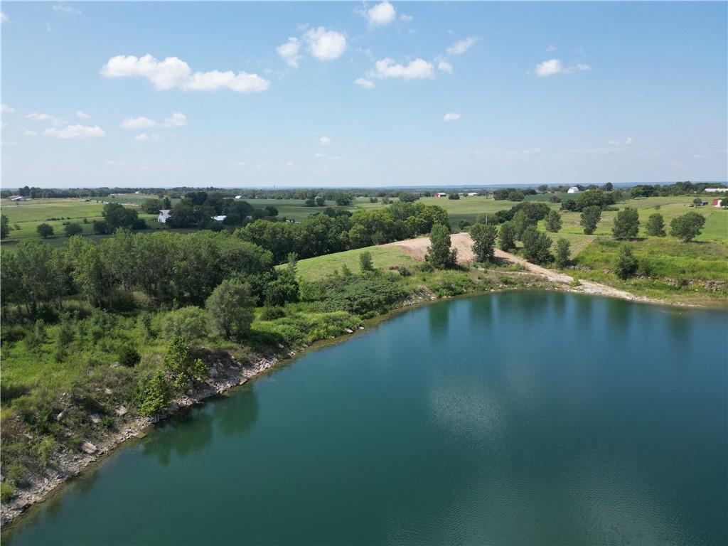 6 Block Road Paola, KS 66071 - Photo 10 of 22