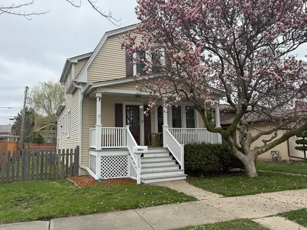 $449,900 | 7006 West Jarvis Avenue, Niles, IL 60714