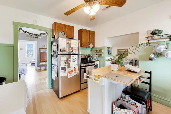 $449,900 | 7006 West Jarvis Avenue, Niles, IL 60714