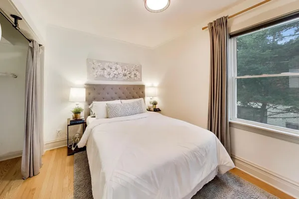 $449,900 | 7006 West Jarvis Avenue, Niles, IL 60714