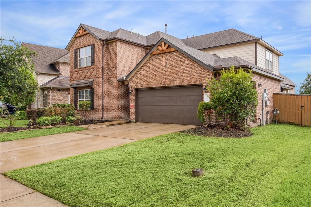2732 Rogliano Lane League City, TX 77573 - Photo 8 of 10 Welcome home to 2732 Rogliano