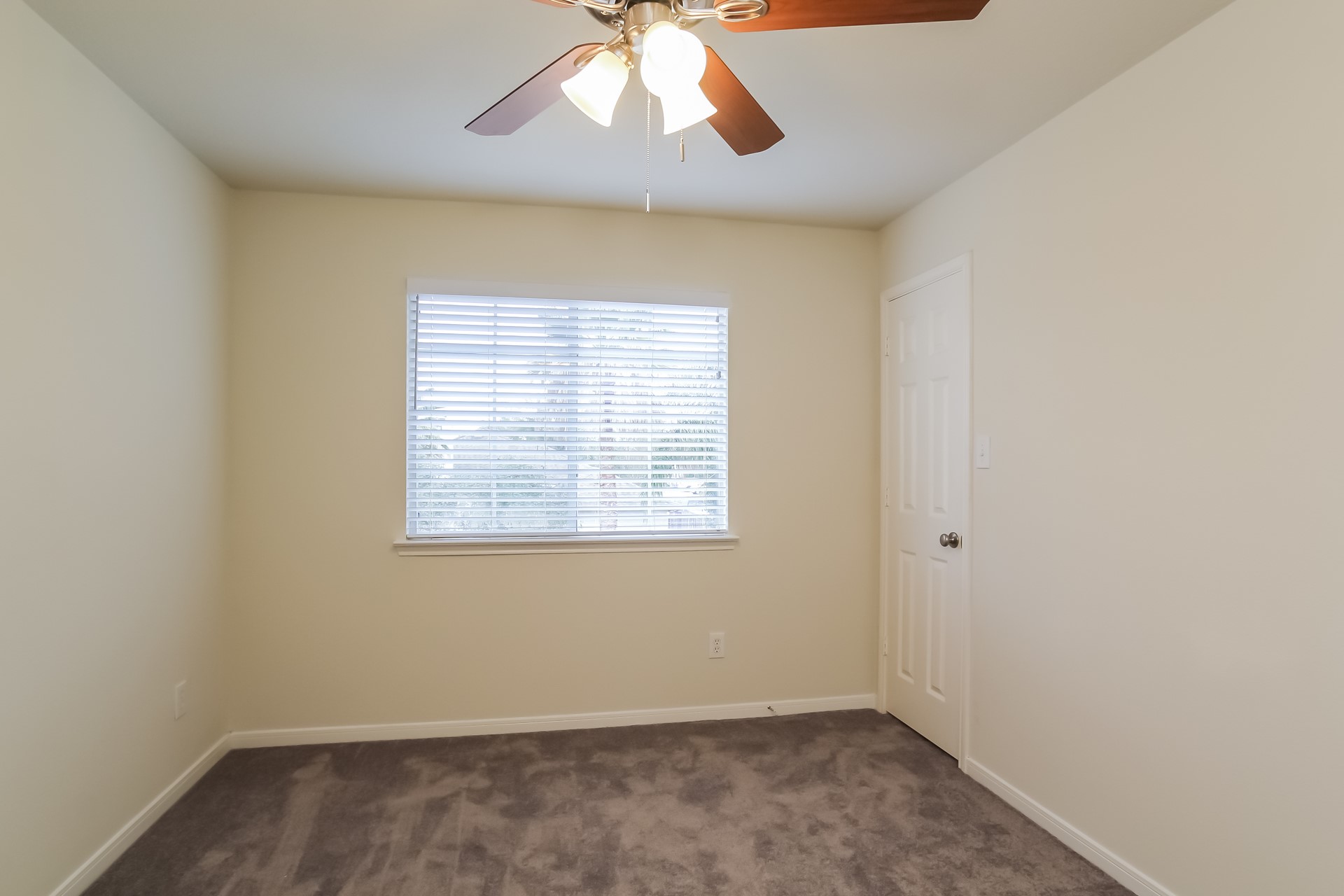 519 Holly Crest Drive Spring, TX 77386 - Photo 16 of 17