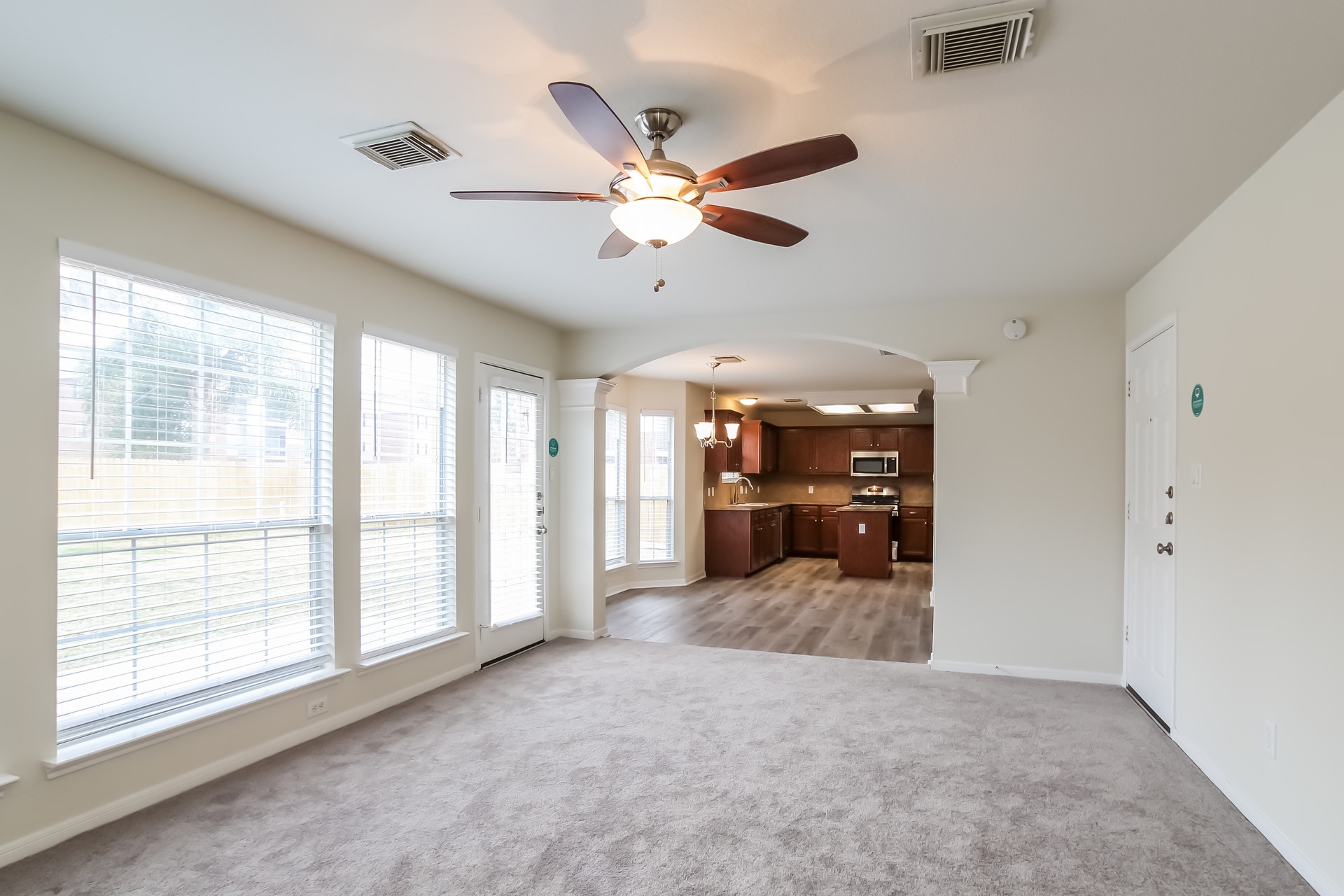 519 Holly Crest Drive Spring, TX 77386 - Photo 5 of 17