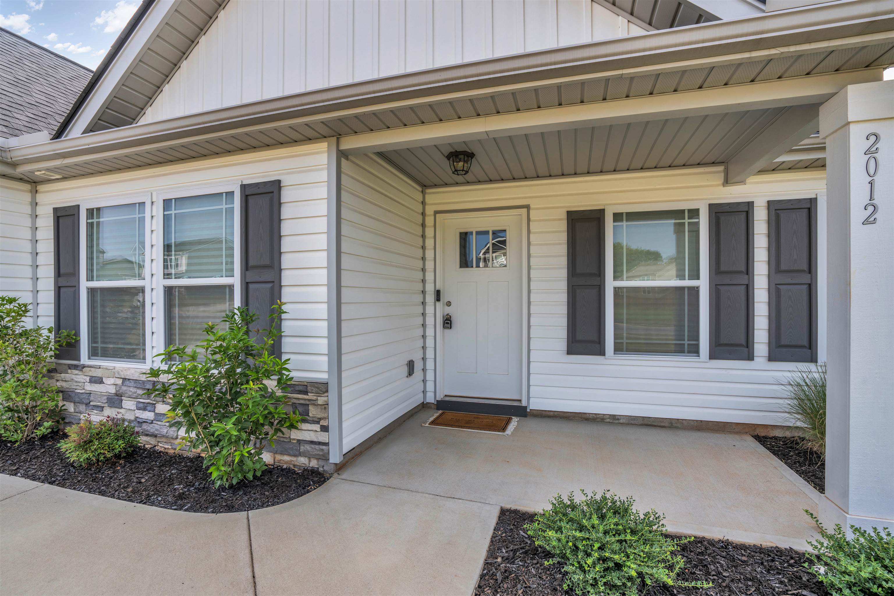 2012 Renata Lee Drive Lyman, SC 29365 - Photo 3 of 28