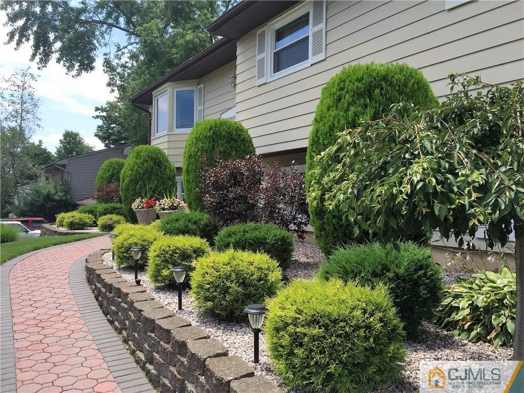 14 University Road East Brunswick, NJ 08816 - Photo 3 of 25 Gallery Image 3