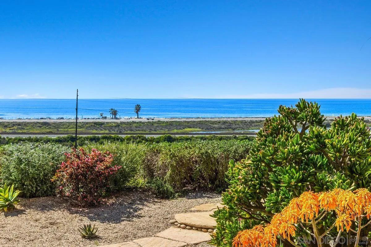 849 North Rios Avenue Solana Beach, CA 92075 - Photo 26 of 40