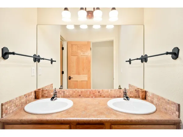 $1,195,000 | 4677 Palmer Court, Longmont, CO 80503