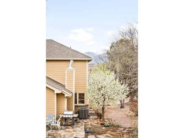 $1,195,000 | 4677 Palmer Court, Longmont, CO 80503