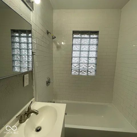 $750 | 1910 Southeastern Avenue, Indianapolis, IN 46201