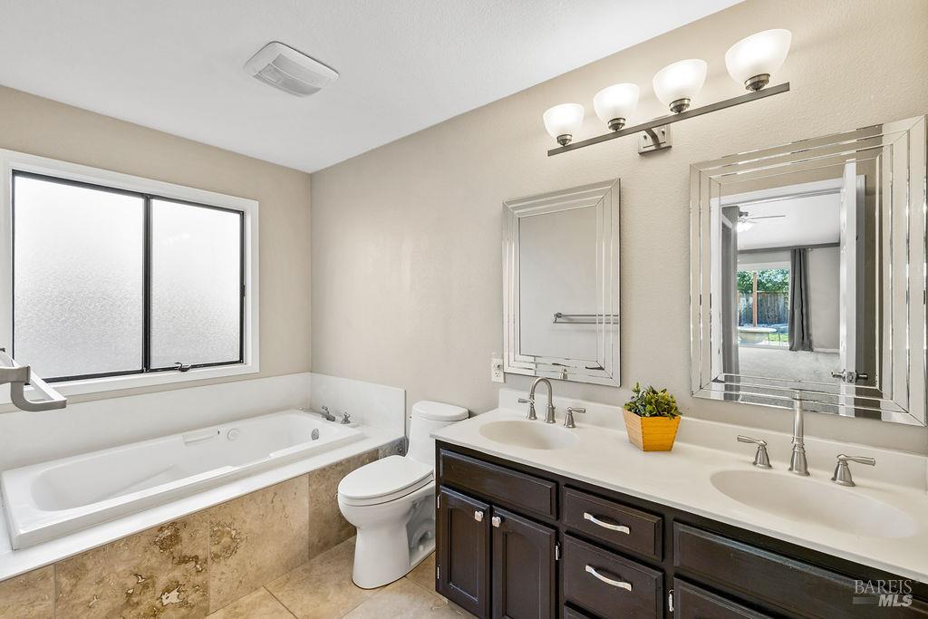 5837 Mathilde Drive Windsor, CA 95492 - Photo 27 of 65