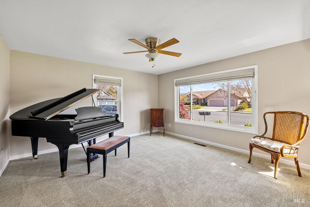 5837 Mathilde Drive Windsor, CA 95492 - Photo 4 of 65