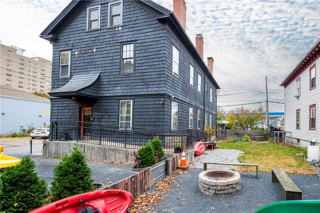 206 Smith Street Providence, RI 02908 - Photo 3 of 40