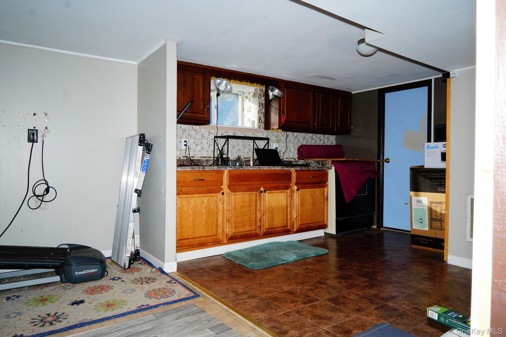 230 Lindenwood Road Staten Island, NY 10308 - Photo 10 of 25