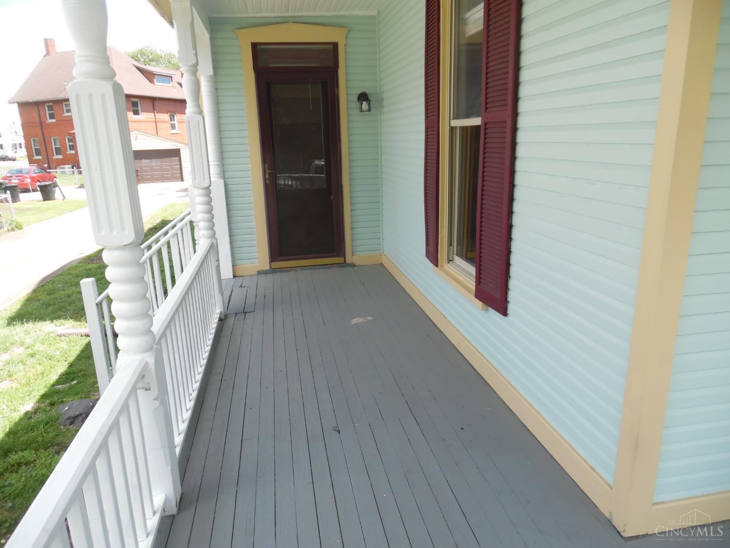 241 Yankee Road Middletown, OH 45044 - Photo 2 of 33 Gallery Image 2