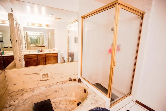 $900,000 | 5327 Wilkinson Avenue, Unit 6, Valley Village, CA 91607