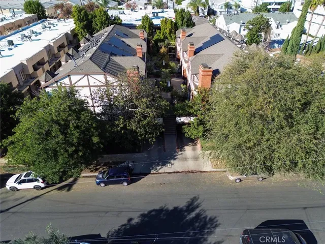 $900,000 | 5327 Wilkinson Avenue, Unit 6, Valley Village, CA 91607