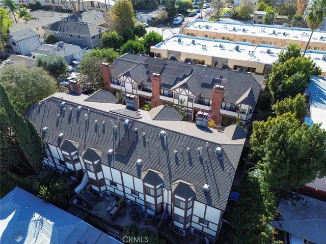 $900,000 | 5327 Wilkinson Avenue, Unit 6, Valley Village, CA 91607