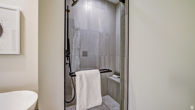 2417 West High Road, Unit 2515 Park City, UT 84098 - Photo 20 of 67 Full bath featuring a stall shower and a freestanding tub